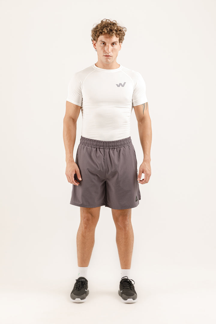 IGNITE T-Shirt x ESSENCE Short