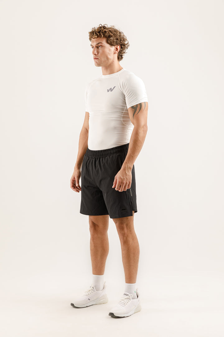 IGNITE T-Shirt x ESSENCE Short