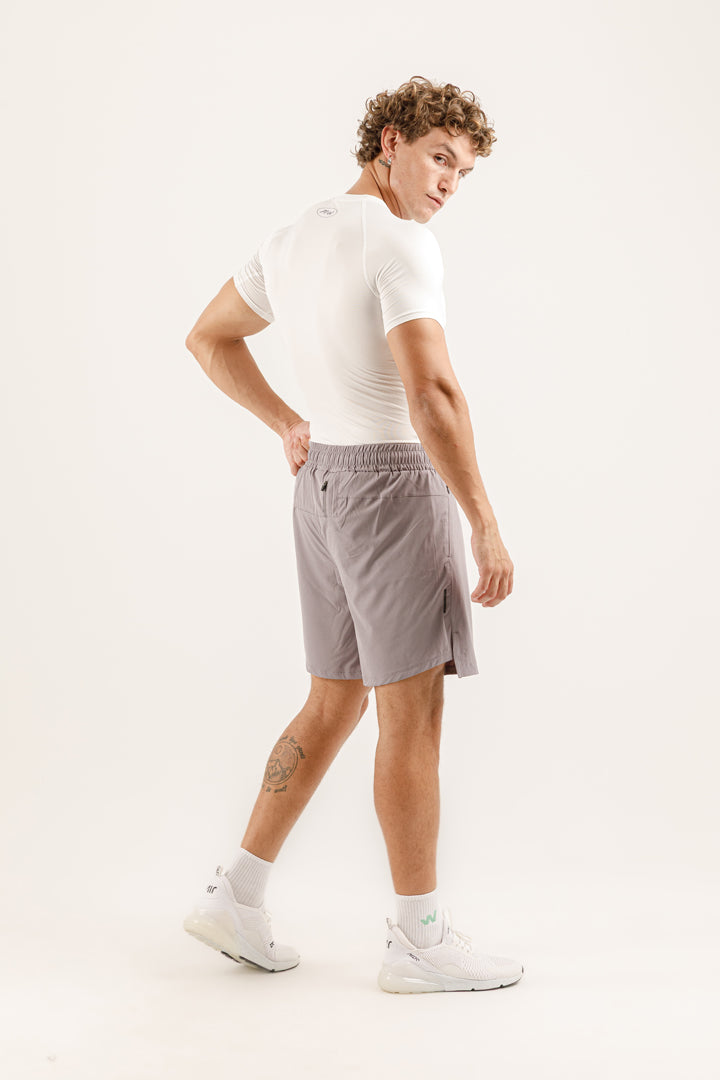 IGNITE T-Shirt x ESSENCE Short