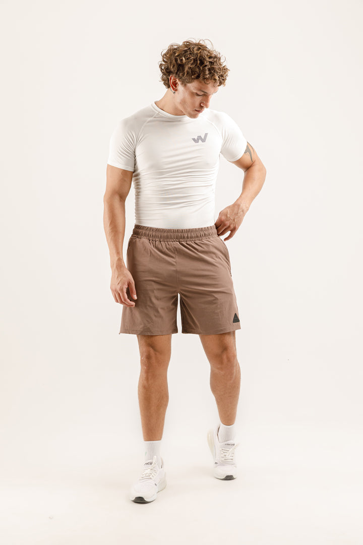 IGNITE T-Shirt x ESSENCE Short