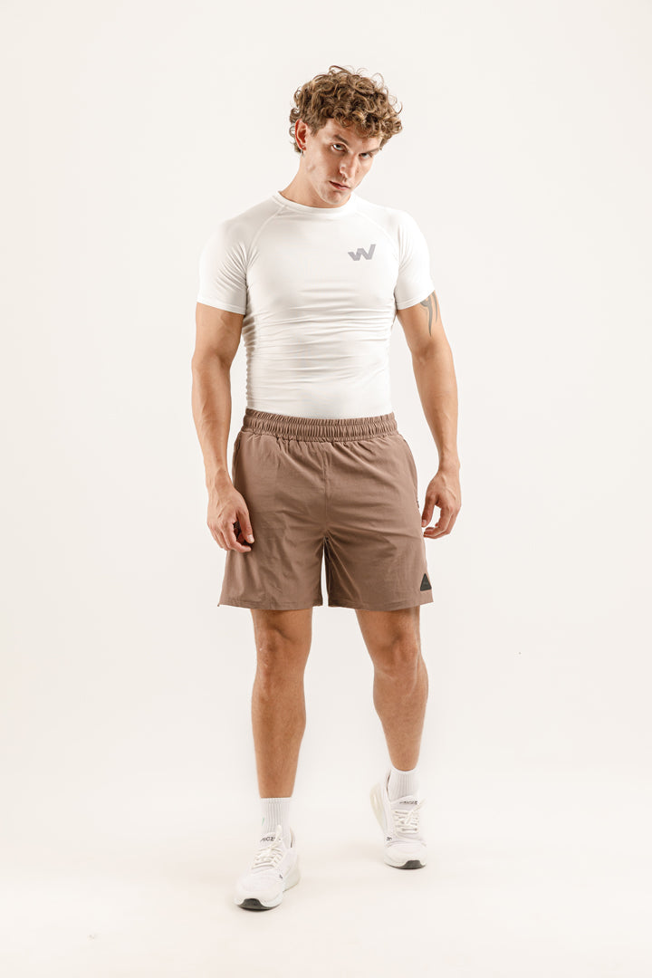 IGNITE T-Shirt x ESSENCE Short