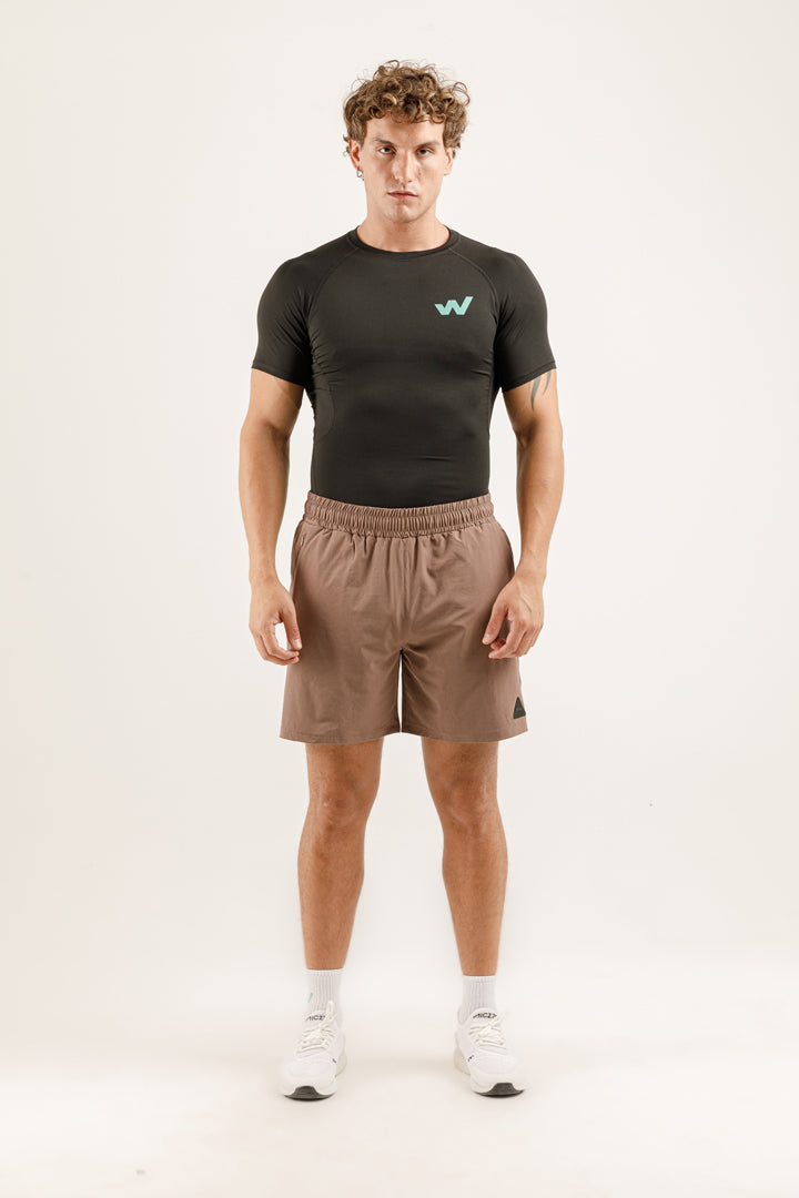 IGNITE T-Shirt x ESSENCE Short