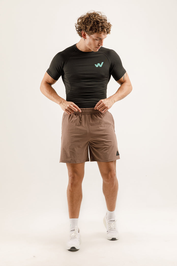 IGNITE T-Shirt x ESSENCE Short