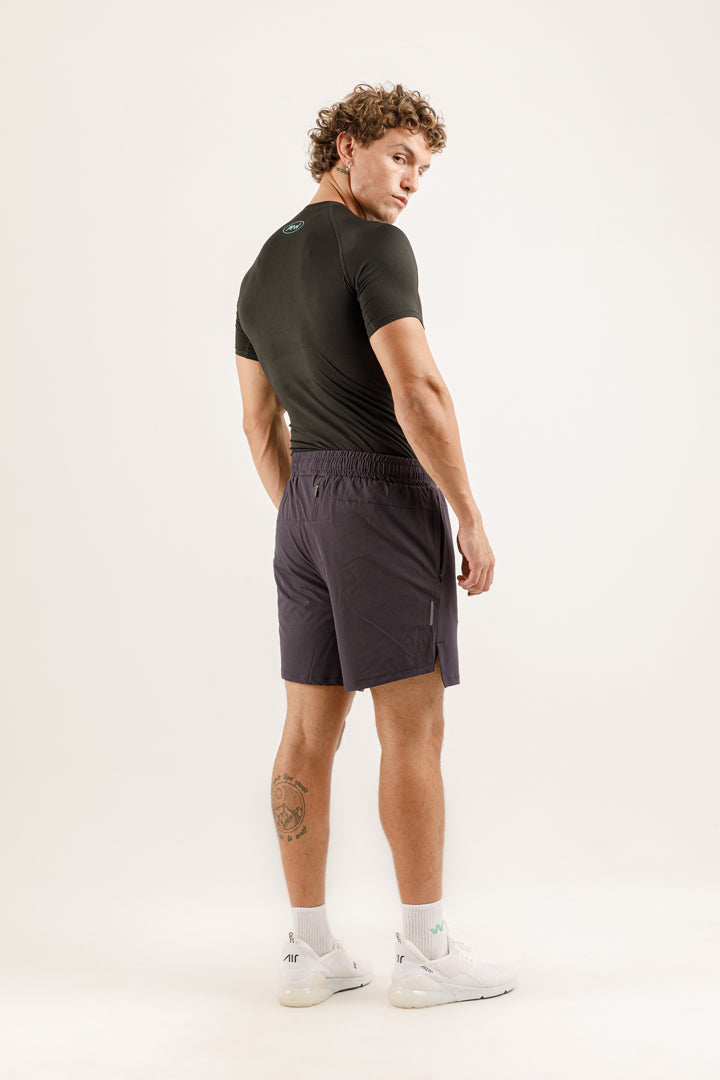 IGNITE T-Shirt x ESSENCE Short