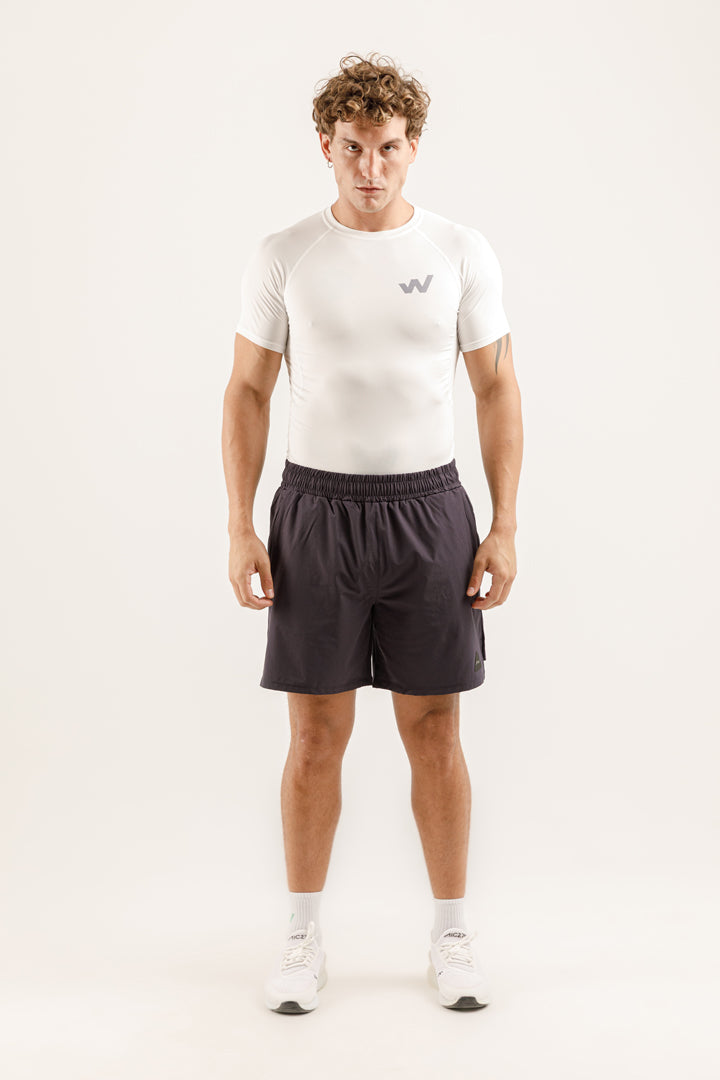 IGNITE T-Shirt x ESSENCE Short