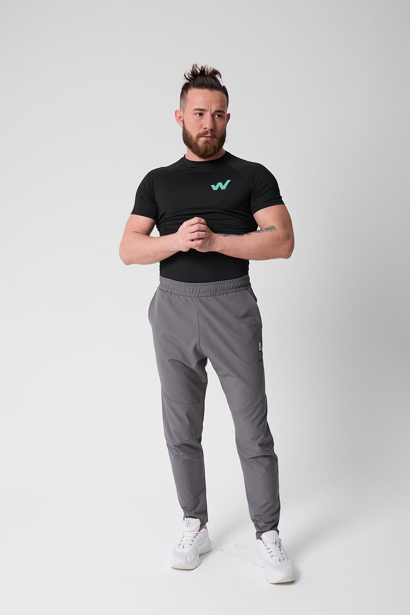IGNITE T-Shirt x STRIDE Eşofman Altı
