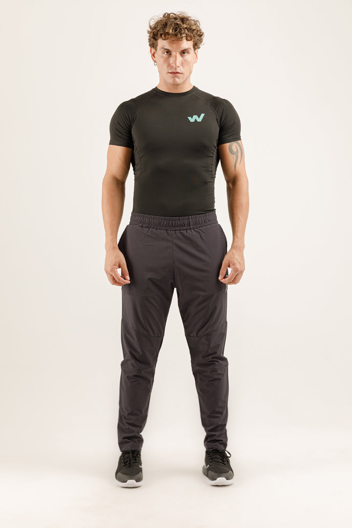 IGNITE T-Shirt x STRIDE Eşofman Altı