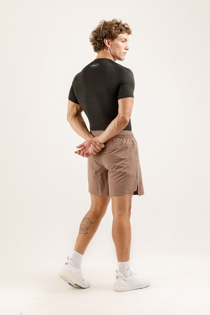 IGNITE T-Shirt x ESSENCE Short